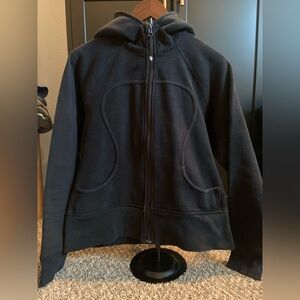 Lululemon remix *rare* black butterfly scuba.